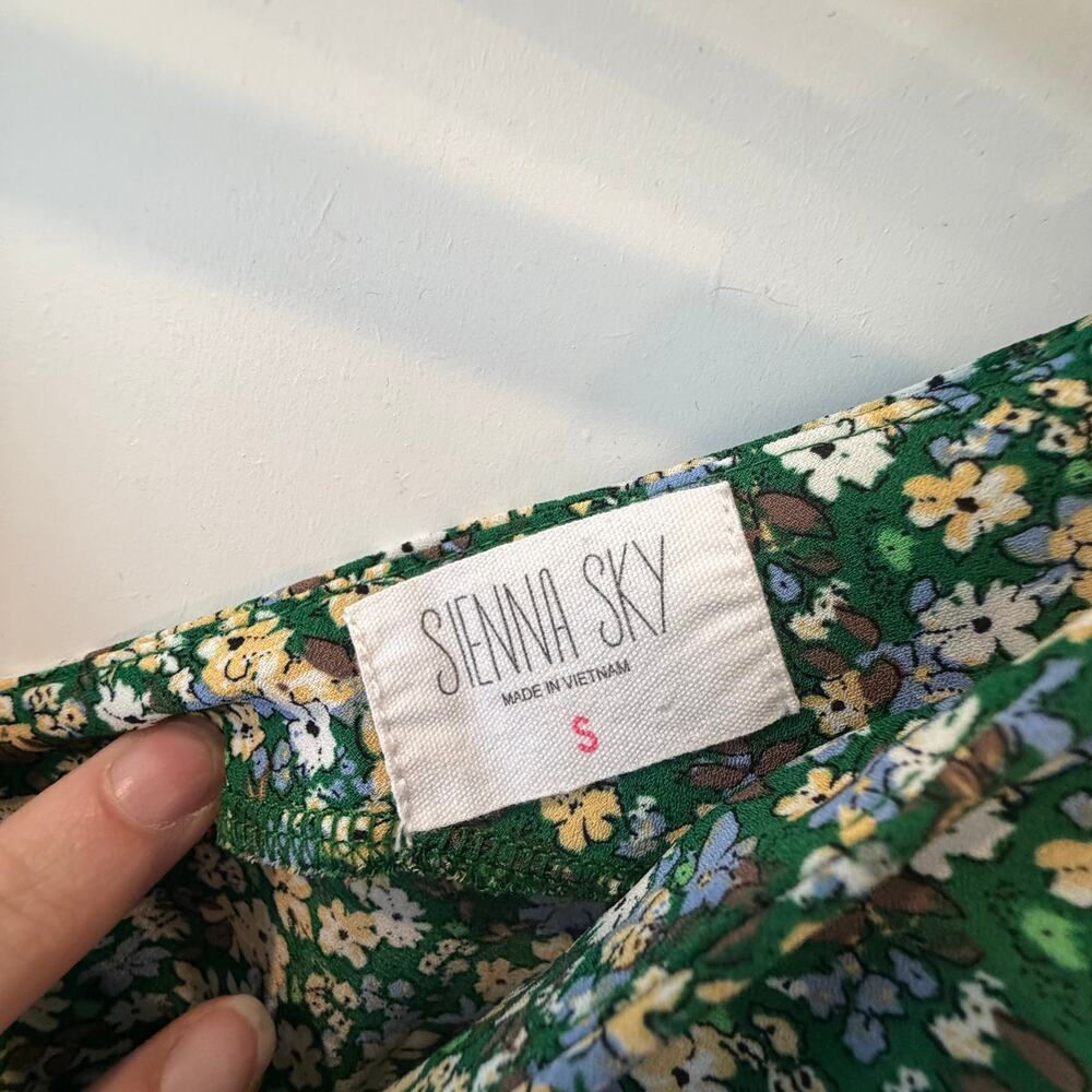 Sienna Sky Green Floral Peplum Tank Top Cropped Spring Summer Night Out - Picture 4 of 7